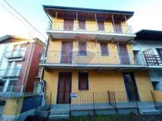 Foto Appartamento in vendita a Varallo Pombia - 3 locali 65mq