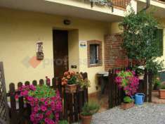 Foto Appartamento in vendita a Varallo Pombia
