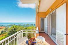 Foto Appartamento in vendita a Varazze