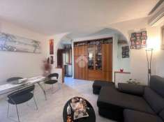Foto Appartamento in vendita a Varedo