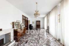 Foto Appartamento in vendita a Varese - 4 locali 143mq
