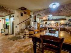 Foto Appartamento in vendita a Verona