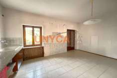 Foto Appartamento in Vendita a Verona Madonna di Campagna
