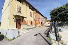 Foto Appartamento in Vendita a Verona San Michele