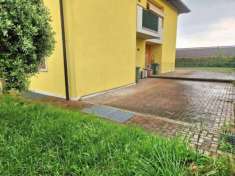 Foto Appartamento in Vendita a Veronella Veronella - Centro