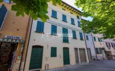 Foto Appartamento in vendita a Vezzano Sul Crostolo