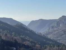 Foto Appartamento in vendita a Vezzi Portio