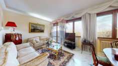 Foto Appartamento in vendita a Viareggio - 4 locali 102mq