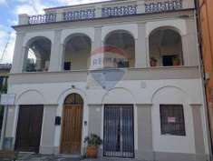 Foto Appartamento in vendita a Viareggio