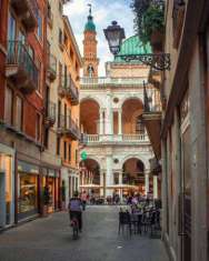 Foto Appartamento in vendita a Vicenza