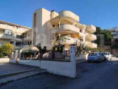 Foto Appartamento in vendita a Vieste - 3 locali 105mq