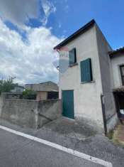 Foto Appartamento in vendita a Villafranca Di Verona