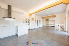 Foto Appartamento in vendita a Villafranca In Lunigiana