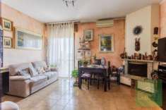 Foto Appartamento in vendita a Villasanta - 3 locali 85mq