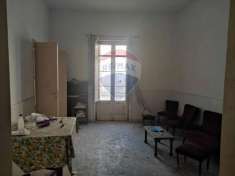 Foto Appartamento in vendita a Vittoria - 4 locali 120mq