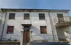 Foto Appartamento in vendita a Zelo Buon Persico