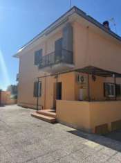 Foto Appartamento in Via Bassano Romano