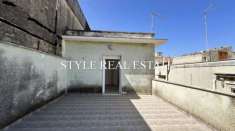 Foto Appartamento indipendente con terrazzo in vendita a Palazzolo Acreide Siracusa