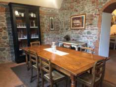 Foto APPARTAMENTO INDIPENDENTE di 5 vani e di 191 mq (FIGLINE E INCISA VALDARNO) rif. V-2409