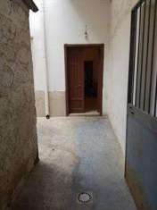 Foto Appartamento indipendente in Vendita, 3 Locali, 2 Camere, 70 mq
