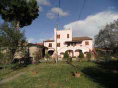 Foto Appartamento indipendente in Vendita, pi di 6 Locali, 6 Camere,