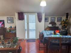 Foto Appartamento luminoso mansardato con terrazza vivibile al piano