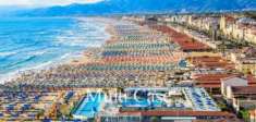 Foto Appartamento Nuovo con Ampio Giardino e Taverna  Viareggio (Classe Energetica A4)