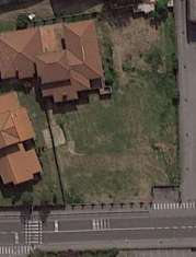Foto Area edificabile di 2000 metri quadri e villa