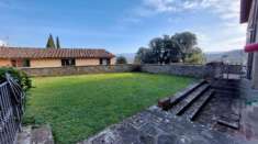 Foto Arezzo vendesi casa indipendente - 9 vani 230 Mq