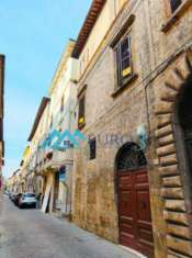 Foto ASCOLI PICENO-CENTR STORICO-AMPIO APPARTAMENTO CON FONDACO