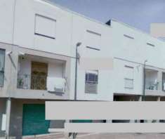 Foto ASTA-Loc.t  Fuorni, piazza Maestrale, Salerno (SA)appartamento su due livelli