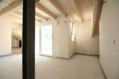 Foto Attico / Mansarda di 112 m con 3 locali e box auto in vendita a Albizzate