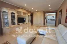 Foto Attico / Mansarda di 150 m con 5 locali e box auto in vendita a Rimini