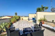 Foto Attico / Mansarda di 167 m con 4 locali e box auto doppio in vendita a Rimini