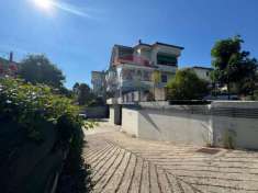 Foto Attico in vendita a Passignano Sul Trasimeno