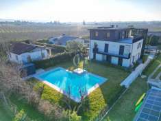 Foto Attico in vendita a Peschiera Del Garda