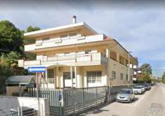 Foto Attico in vendita a Pineto - 11 locali 250mq