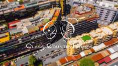 Foto Attico Monteverde in Vendita: Luminoso con Grande Terrazzo e Ascensore