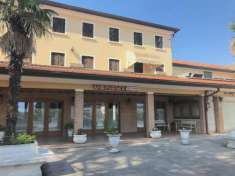 Foto Attivit  Commerciale - Salgareda . Rif.: 132 RST- SAL