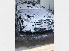 Foto Autolavaggio self service con portale + piste BS