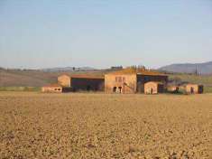 Foto Azienda agricola in Vendita, 1 Locale, 368000 mq (SINALUNGA BAND