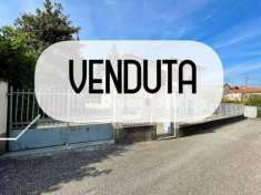 Foto Azzate  Villetta singola con giardino privato  285.000  Libera subito