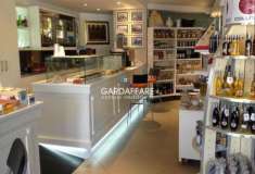 Foto Bar a pochi metri dal Castello di Sirmione !