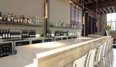 Foto bar centro paese con plateatico