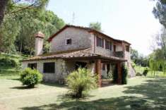 Foto Baschi - Vendesi casale con dependance e 2 ha di terreno