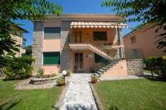 Foto Bed and Breakfast + Immobile
