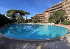 Foto Bellissima Abitazione in Complesso Residenziale con Parco, Piscina, Tennis