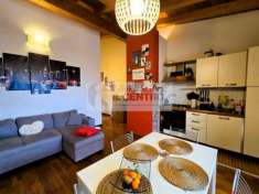 Foto Bellissimo bilocale arredato con terrazza abitabile