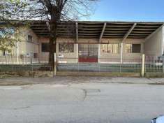 Foto BIASSONO - Capannone in vendita con uffici e area esterna di pertinenza