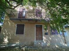 Foto Bibbiena Marciano, porzione immobiliare con 5 ht. terra